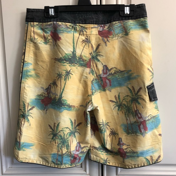 🥳HOST PICK🥳 NWT Rip Curl board shorts - Picture 6 of 10